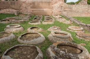 House of the Dolis (buried jars)
