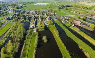 Canals near Wilnis